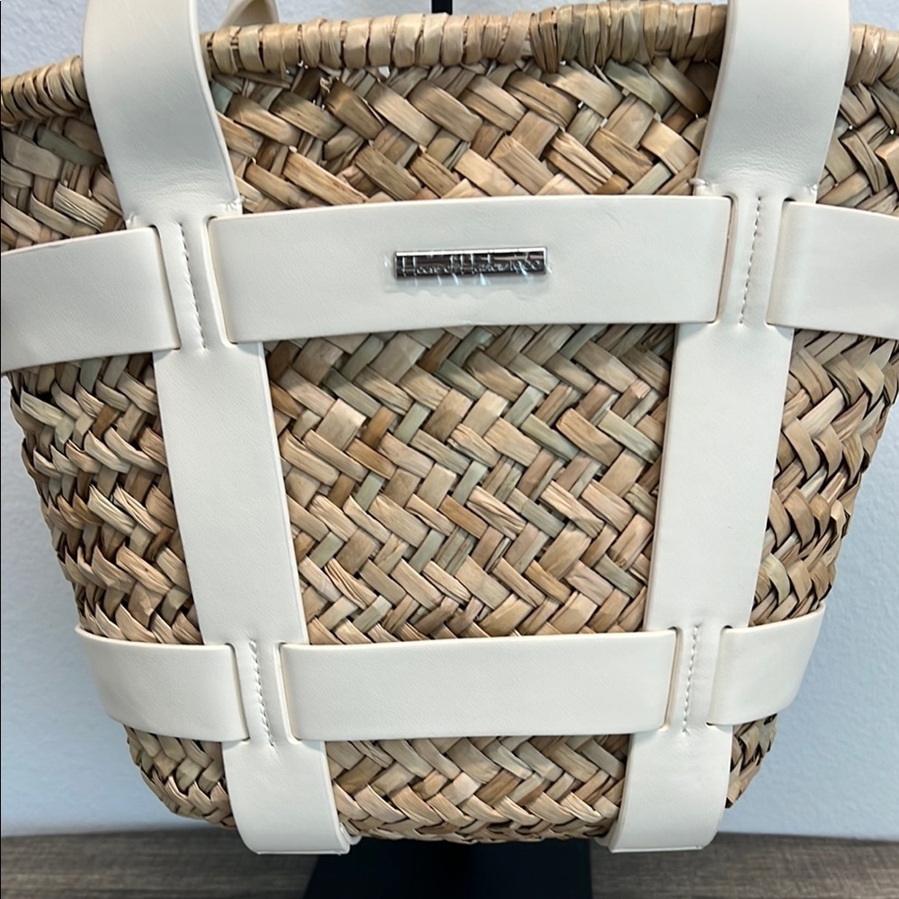 House of Harlow 1960 | Bucket Canvas Tote Bag - Picture 3 of 12